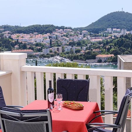 Apartment Violeta 2 With Parking دوبروفينك الغرفة الصورة