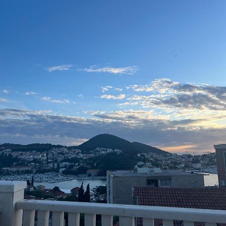 Apartment Violeta 2 With Parking دوبروفينك المظهر الخارجي الصورة
