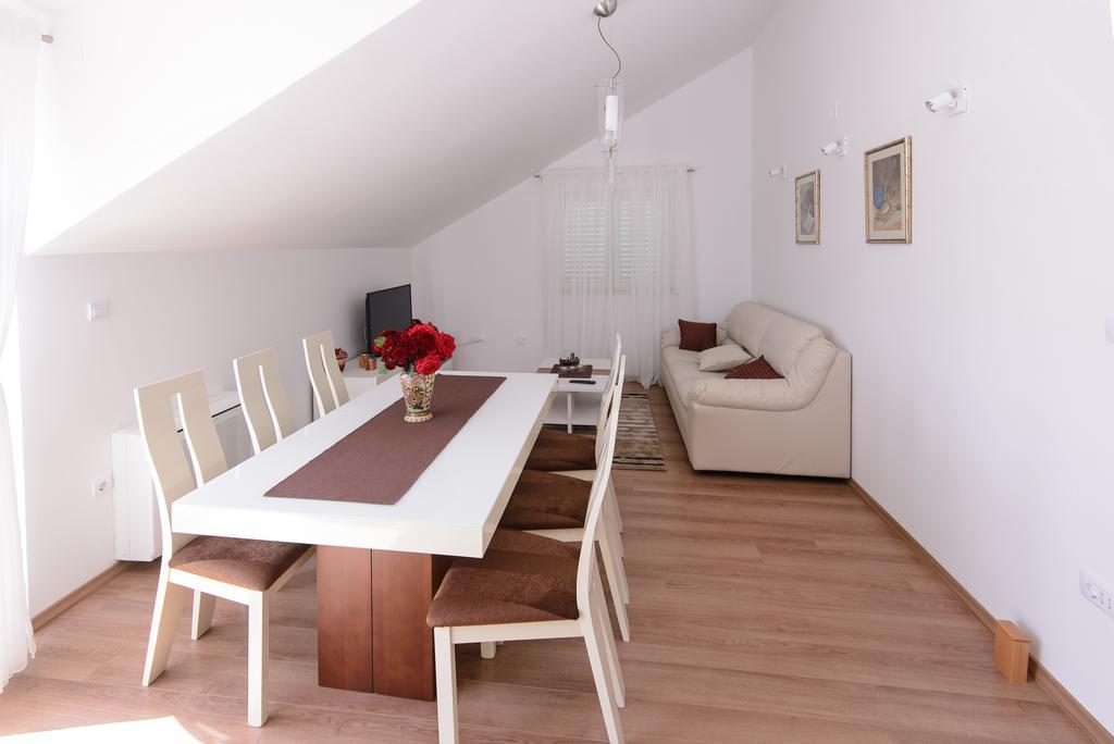Apartment Violeta 2 With Parking دوبروفينك الغرفة الصورة