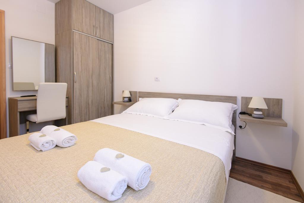 Apartment Violeta 2 With Parking دوبروفينك الغرفة الصورة