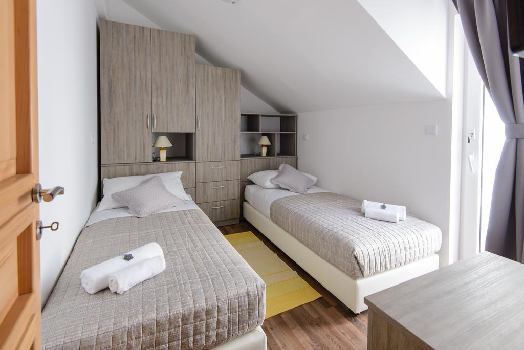Apartment Violeta 2 With Parking دوبروفينك الغرفة الصورة