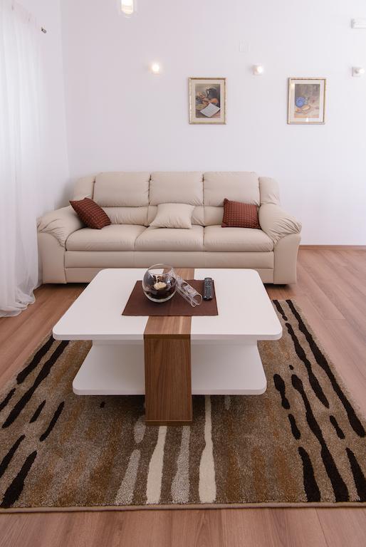 Apartment Violeta 2 With Parking دوبروفينك الغرفة الصورة